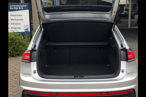 Volkswagen Taigo 1.5 TSI R-Line | Pano, Virt. Cockp., ACC, Camera, Stoelverw., Carplay/Android, Climate | Dealeronderhouden | NAP