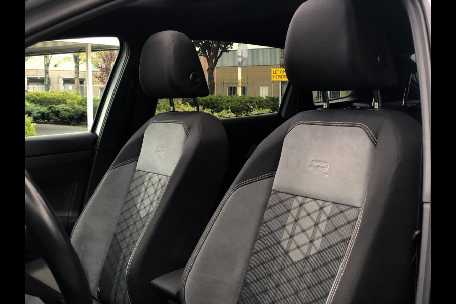 Volkswagen Taigo 1.5 TSI R-Line | Pano, Virt. Cockp., ACC, Camera, Stoelverw., Carplay/Android, Climate | Dealeronderhouden | NAP