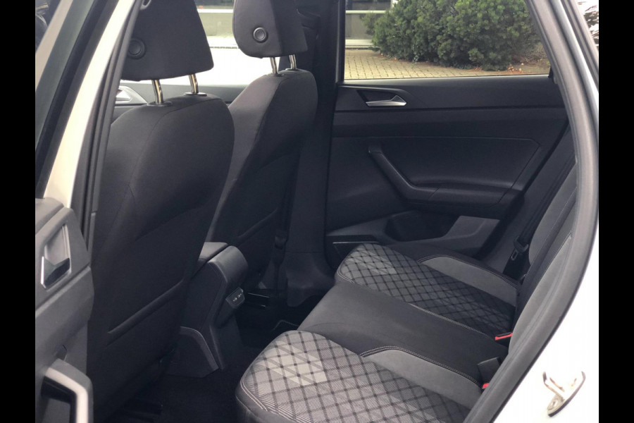 Volkswagen Taigo 1.5 TSI R-Line | Pano, Virt. Cockp., ACC, Camera, Stoelverw., Carplay/Android, Climate | Dealeronderhouden | NAP