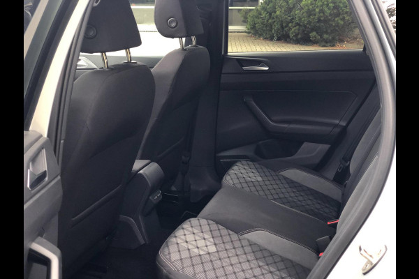 Volkswagen Taigo 1.5 TSI R-Line | Pano, Virt. Cockp., ACC, Camera, Stoelverw., Carplay/Android, Climate | Dealeronderhouden | NAP