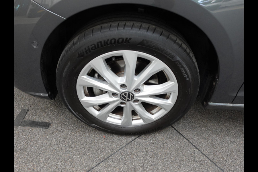 Volkswagen Caddy Cargo Maxi 2.0 TDI Aut. Style Airco Carplay Adaptive Cruise Control PDC VA Camera Trekhaak 17" LM Velgen Volkswagen Caddy Cargo Maxi 2.0 TDI Aut. Style Airco Carplay Adaptive Cruise Control PDC VA Camera Trekhaak 17" LM Velgen