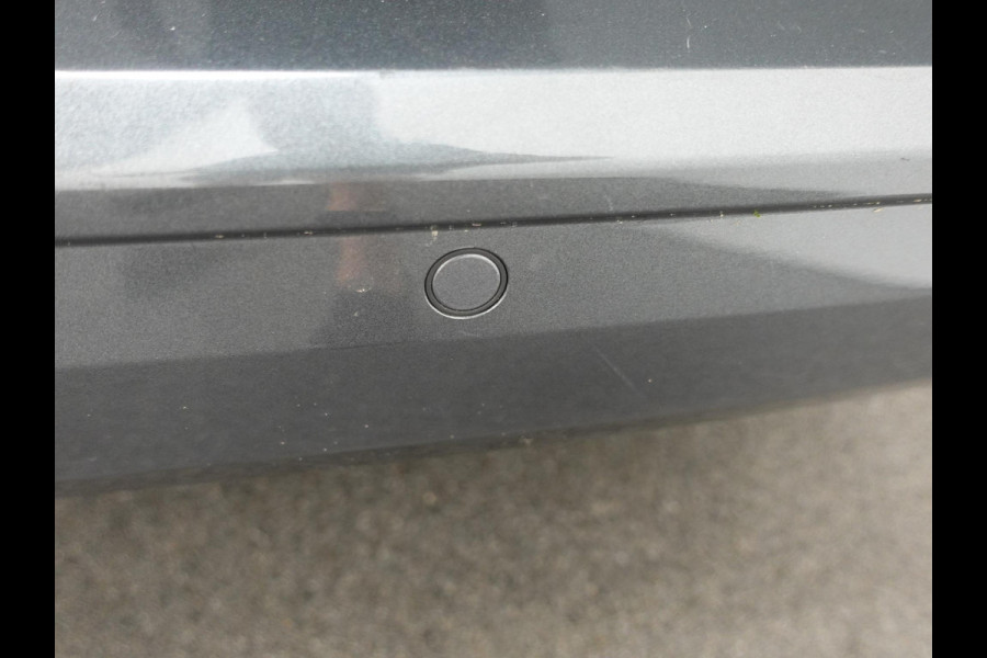 Volkswagen Caddy Cargo Maxi 2.0 TDI Aut. Style Airco Carplay Adaptive Cruise Control PDC VA Camera Trekhaak 17" LM Velgen Volkswagen Caddy Cargo Maxi 2.0 TDI Aut. Style Airco Carplay Adaptive Cruise Control PDC VA Camera Trekhaak 17" LM Velgen