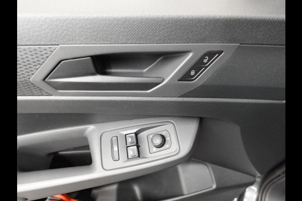 Volkswagen Caddy Cargo Maxi 2.0 TDI Aut. Style Airco Carplay Adaptive Cruise Control PDC VA Camera Trekhaak 17" LM Velgen Volkswagen Caddy Cargo Maxi 2.0 TDI Aut. Style Airco Carplay Adaptive Cruise Control PDC VA Camera Trekhaak 17" LM Velgen