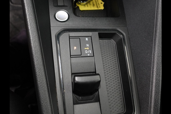 Volkswagen Caddy Cargo Maxi 2.0 TDI Aut. Style Airco Carplay Adaptive Cruise Control PDC VA Camera Trekhaak 17" LM Velgen Volkswagen Caddy Cargo Maxi 2.0 TDI Aut. Style Airco Carplay Adaptive Cruise Control PDC VA Camera Trekhaak 17" LM Velgen