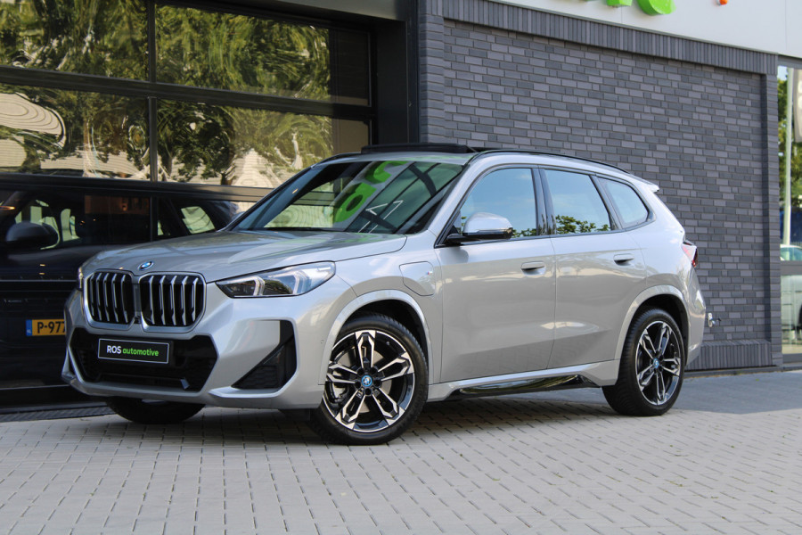BMW X1 xDrive30e | PANO | M-SPORT | 360 | HUD | KEYLESS | STUURW.VERWARMD | LED | BMW X1 xDrive30e | PANO | M-SPORT | 360 | HUD | KEYLESS | STUURW.VERWARMD | LED |