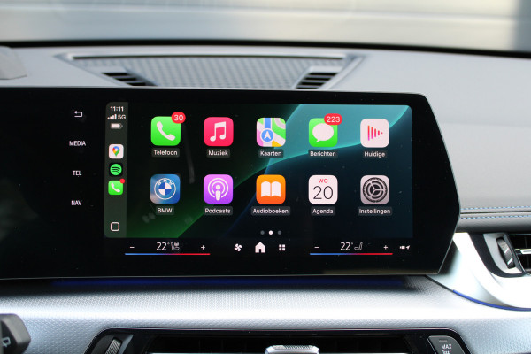 BMW X1 xDrive30e | PANO | M-SPORT | 360 | HUD | KEYLESS | STUURW.VERWARMD | LED | BMW X1 xDrive30e | PANO | M-SPORT | 360 | HUD | KEYLESS | STUURW.VERWARMD | LED |