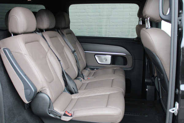 Mercedes-Benz V-Klasse 300d / XXL / 4-matic / DC / AMG / Luchtvering / Elec Stoelen / 360 Cam / Burmester / Vol Opties / NIEUWSTAAT