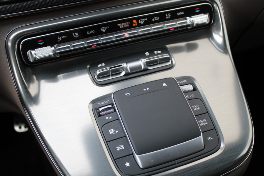 Mercedes-Benz V-Klasse 300d / XXL / 4-matic / DC / AMG / Luchtvering / Elec Stoelen / 360 Cam / Burmester / Vol Opties / NIEUWSTAAT