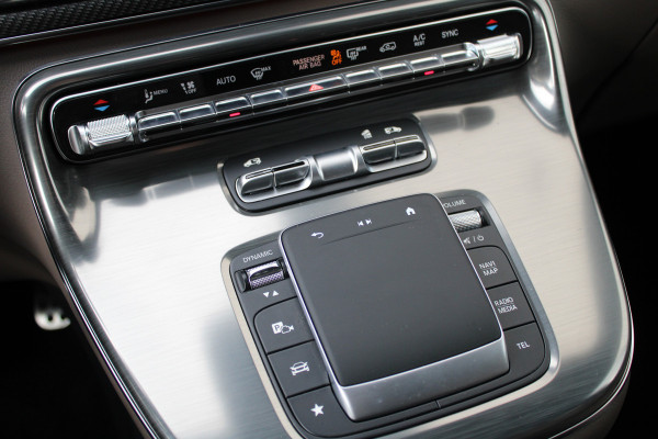 Mercedes-Benz V-Klasse 300d / XXL / 4-matic / DC / AMG / Luchtvering / Elec Stoelen / 360 Cam / Burmester / Vol Opties / NIEUWSTAAT