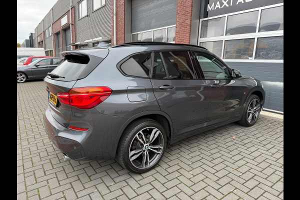 BMW X1 XDrive25i 231PK M-Sport LED Pano Leder Camera HUD H/K BMW X1 XDrive25i 231PK M-Sport LED Pano Leder Camera HUD H/K