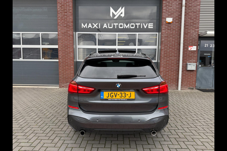 BMW X1 XDrive25i 231PK M-Sport LED Pano Leder Camera HUD H/K BMW X1 XDrive25i 231PK M-Sport LED Pano Leder Camera HUD H/K