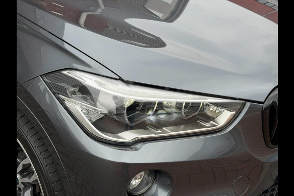 BMW X1 XDrive25i 231PK M-Sport LED Pano Leder Camera HUD H/K BMW X1 XDrive25i 231PK M-Sport LED Pano Leder Camera HUD H/K