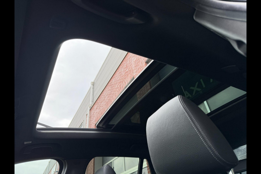 BMW X1 XDrive25i 231PK M-Sport LED Pano Leder Camera HUD H/K BMW X1 XDrive25i 231PK M-Sport LED Pano Leder Camera HUD H/K