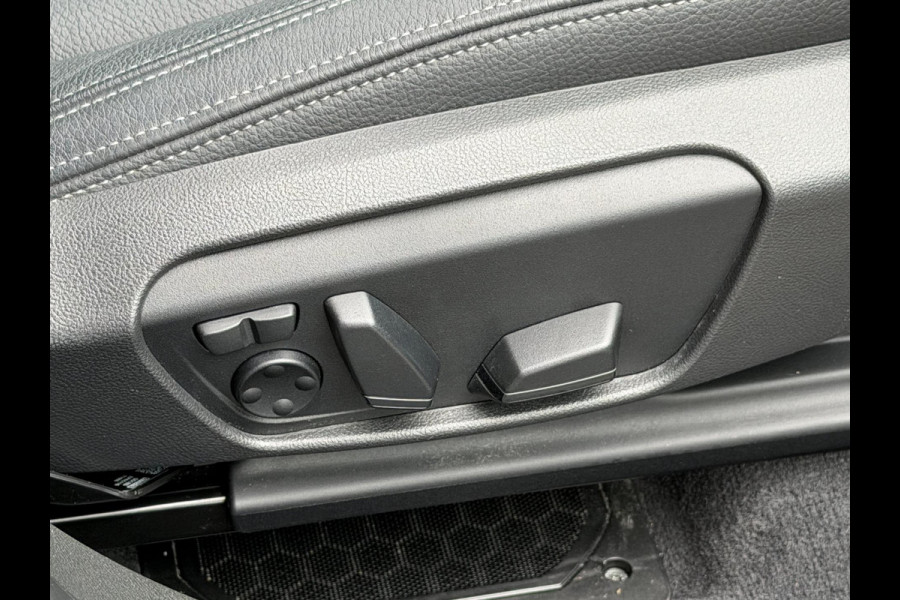 BMW X1 XDrive25i 231PK M-Sport LED Pano Leder Camera HUD H/K BMW X1 XDrive25i 231PK M-Sport LED Pano Leder Camera HUD H/K