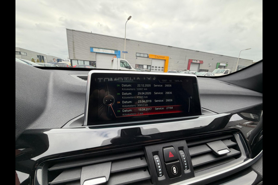 BMW X1 XDrive25i 231PK M-Sport LED Pano Leder Camera HUD H/K BMW X1 XDrive25i 231PK M-Sport LED Pano Leder Camera HUD H/K