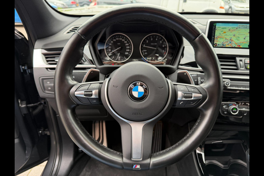 BMW X1 XDrive25i 231PK M-Sport LED Pano Leder Camera HUD H/K BMW X1 XDrive25i 231PK M-Sport LED Pano Leder Camera HUD H/K