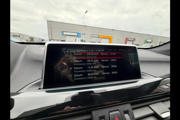 BMW X1 XDrive25i 231PK M-Sport LED Pano Leder Camera HUD H/K BMW X1 XDrive25i 231PK M-Sport LED Pano Leder Camera HUD H/K