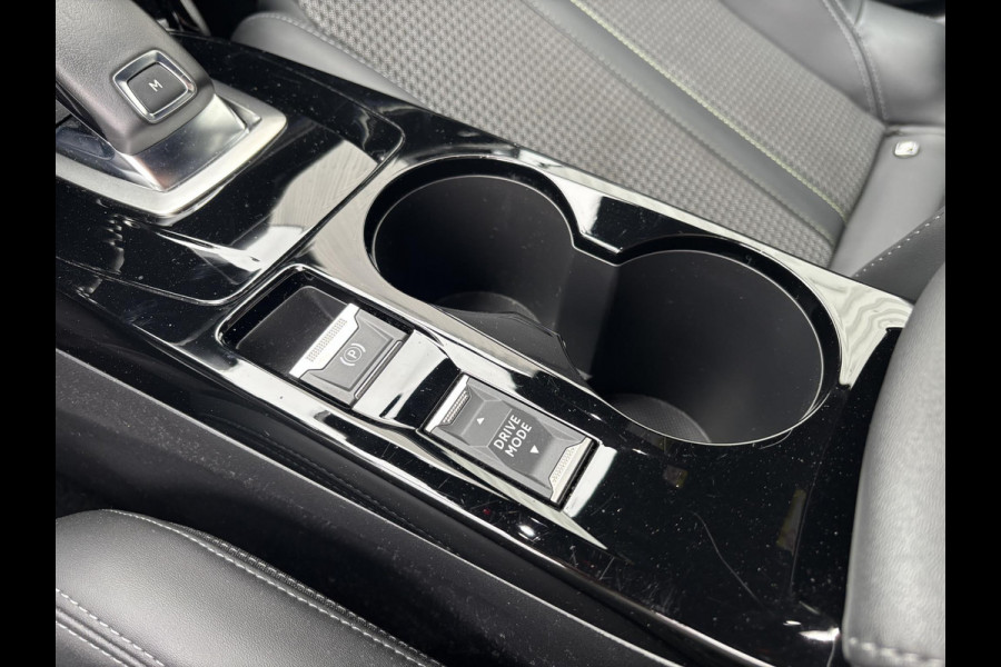 Peugeot 208 *GT-Line*131PK*VIRTUAL*KEYLESS*CAMERA*AUT*CARPLAY* Peugeot 208 *GT-Line*131PK*VIRTUAL*KEYLESS*CAMERA*AUT*CARPLAY*