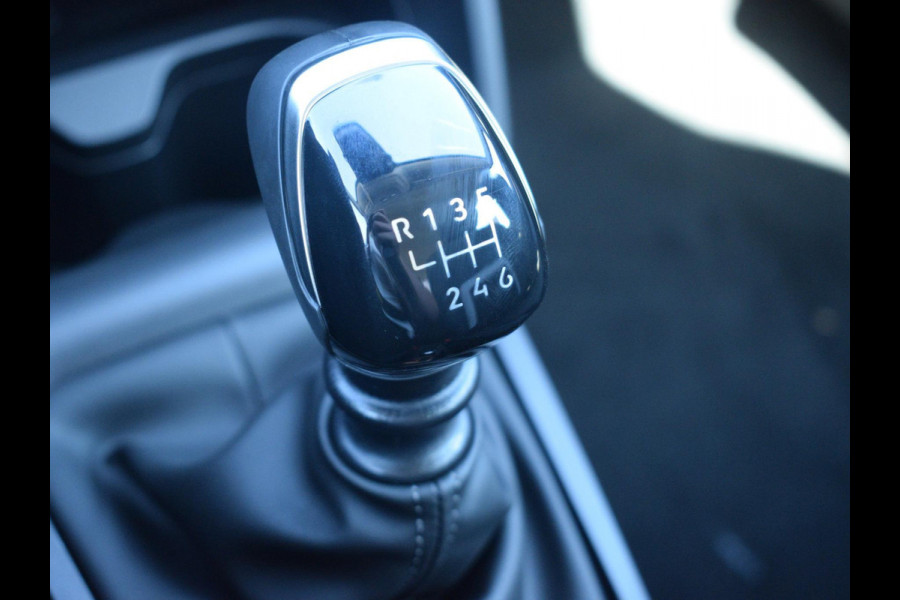 Citroën C3 1.2 Turbo 100pk Plus CARPLAY | PARKEERSENSOREN | AIRCO | UIT VOORRAAD LEVERBAAR