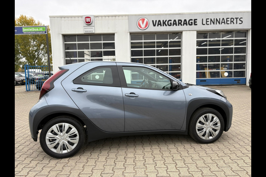Toyota Aygo X 1.0 VVT-i S-CVT Play Automaat (BOVAG/RIJKLAARPRIJS)