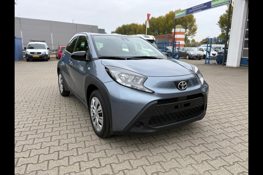 Toyota Aygo X 1.0 VVT-i S-CVT Play Automaat (BOVAG/RIJKLAARPRIJS)