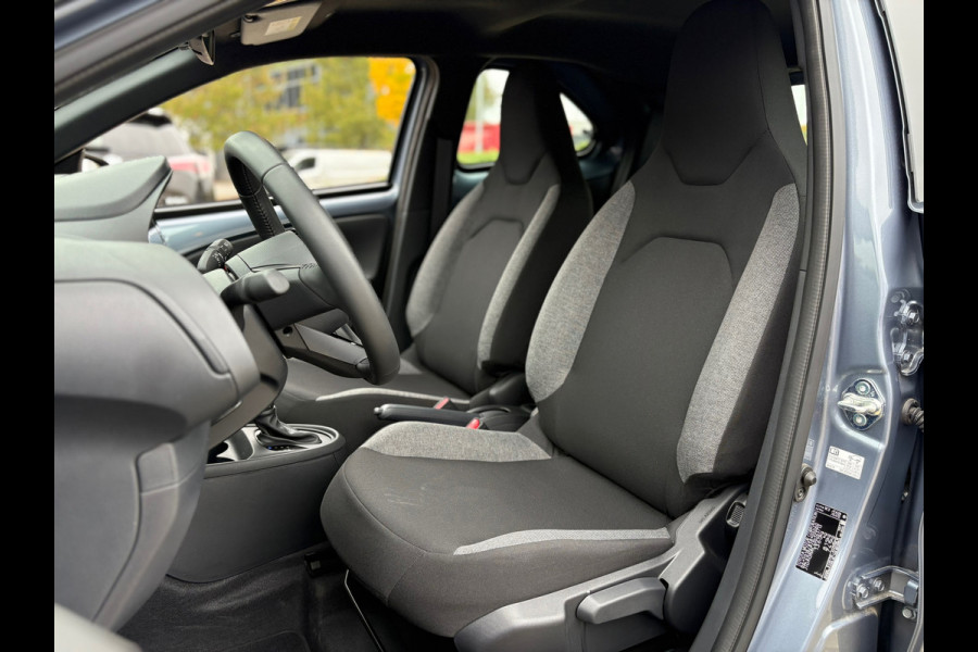 Toyota Aygo X 1.0 VVT-i S-CVT Play Automaat (BOVAG/RIJKLAARPRIJS)