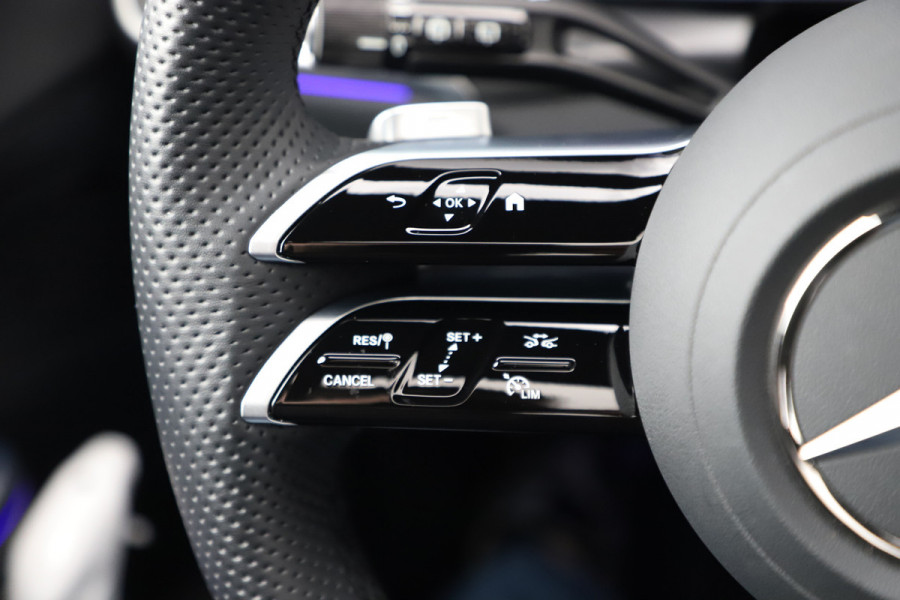 Mercedes-Benz GLC 300e AMG 4-Matic | 313PK | Pano | Sfeerverlichting | Distronic | Memory | Stuurwielverw. | Standkachel | Trekhaak | 2025. Mercedes-Benz GLC 300e AMG 4-Matic | 313PK | Pano | Sfeerverlichting | Distronic | Memory | Stuurwielverw. | Standkachel | Trekhaak | 2025.
