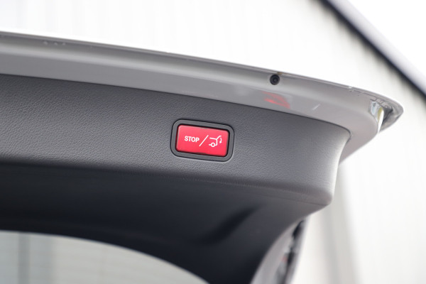 Mercedes-Benz GLC 300e AMG 4-Matic | 313PK | Pano | Sfeerverlichting | Distronic | Memory | Stuurwielverw. | Standkachel | Trekhaak | 2025. Mercedes-Benz GLC 300e AMG 4-Matic | 313PK | Pano | Sfeerverlichting | Distronic | Memory | Stuurwielverw. | Standkachel | Trekhaak | 2025.