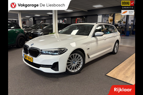 BMW 5 Serie Touring 520e Business Edition Plus / leder /camera / panorama-dak / head-up BMW 5 Serie Touring 520e Business Edition Plus / leder /camera / panorama-dak / head-up