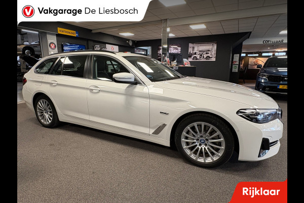 BMW 5 Serie Touring 520e Business Edition Plus / leder /camera / panorama-dak / head-up BMW 5 Serie Touring 520e Business Edition Plus / leder /camera / panorama-dak / head-up