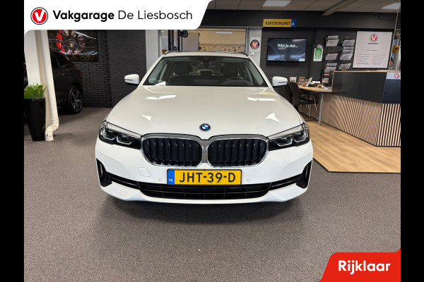 BMW 5 Serie Touring 520e Business Edition Plus / leder /camera / panorama-dak / head-up BMW 5 Serie Touring 520e Business Edition Plus / leder /camera / panorama-dak / head-up