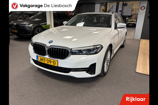 BMW 5 Serie Touring 520e Business Edition Plus / leder /camera / panorama-dak / head-up BMW 5 Serie Touring 520e Business Edition Plus / leder /camera / panorama-dak / head-up