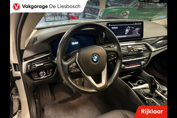 BMW 5 Serie Touring 520e Business Edition Plus / leder /camera / panorama-dak / head-up BMW 5 Serie Touring 520e Business Edition Plus / leder /camera / panorama-dak / head-up