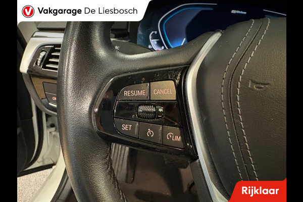 BMW 5 Serie Touring 520e Business Edition Plus / leder /camera / panorama-dak / head-up BMW 5 Serie Touring 520e Business Edition Plus / leder /camera / panorama-dak / head-up