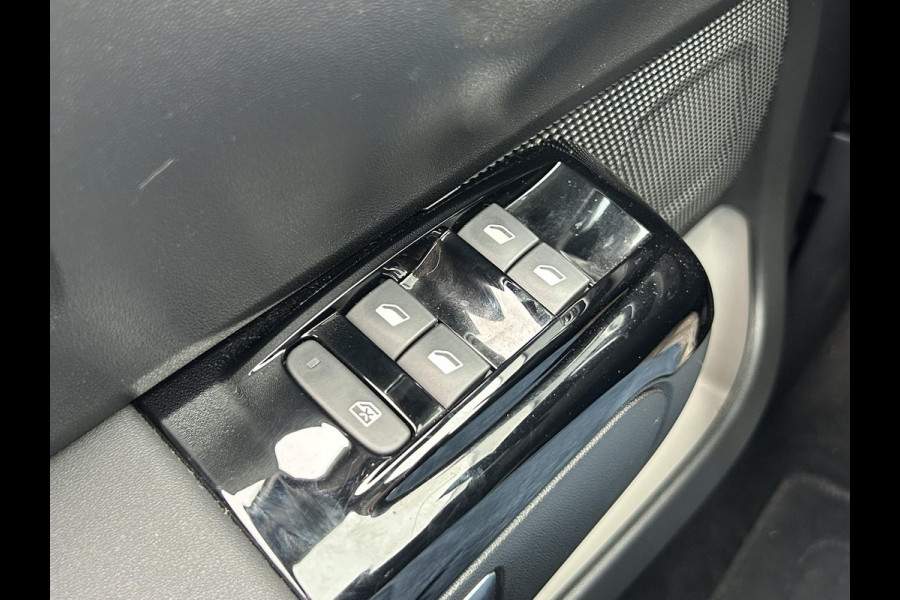 Citroën C3 1.2 PT 83 Shine | Comfort seats | Parkeercamera | Navi | Apple Carplay | Prijs is rijklaar