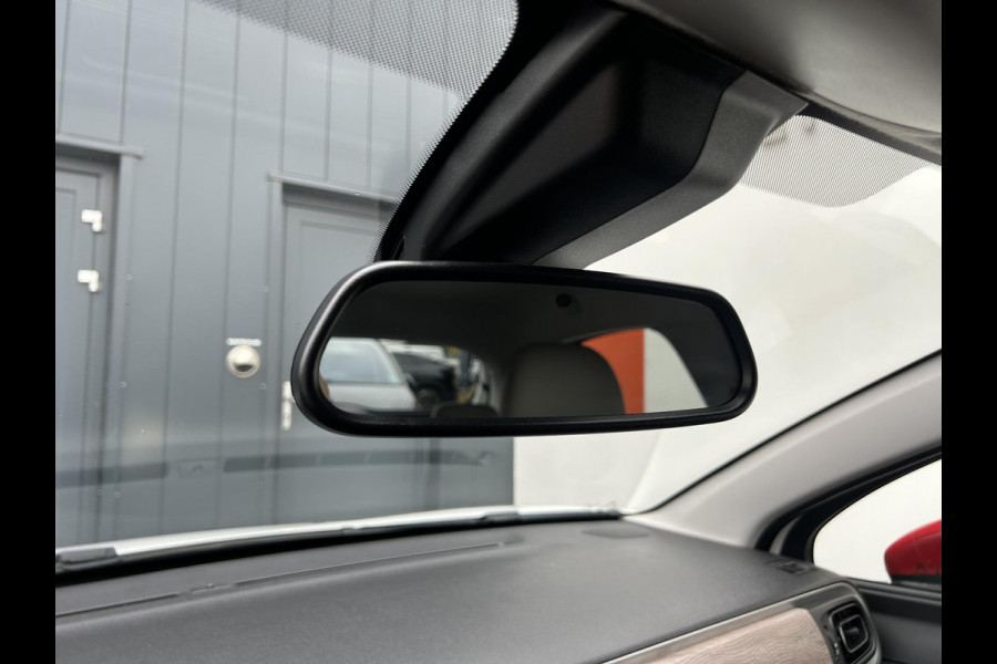 Citroën C3 1.2 PT 83 Shine | Comfort seats | Parkeercamera | Navi | Apple Carplay | Prijs is rijklaar