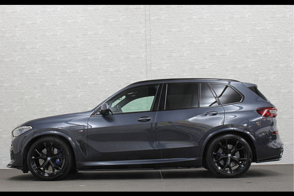 BMW X5 45e M-Stoelen | M-Performance | 360 Camera | ACC | Indiv. Leder | Harman-Kardon | Laser-LED | Keyless-Entry | Stoelventilatie | Head-Up | Memory | 21'' | Sfeerverlichting | Trekhaak | Luchtvering | Rij-Assistent Pro | Carplay | Black-Optic | Draadloos Laden. BMW X5 45e M-Stoelen | M-Performance | 360 Camera | ACC | Indiv. Leder | Harman-Kardon | Laser-LED | Keyless-Entry | Stoelventilatie | Head-Up | Memory | 21'' | Sfeerverlichting | Trekhaak | Luchtvering | Rij-Assistent Pro | Carplay | Black-Optic | Draadloos Laden.
