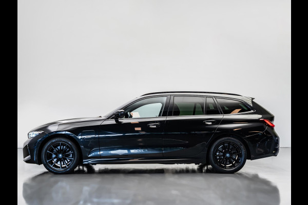 BMW 3 Serie Touring 330e |M-Pakket|Facelift|Ambient|Elek. Stoelen|Dodehoek| BMW 3 Serie Touring 330e |M-Pakket|Facelift|Ambient|Elek. Stoelen|Dodehoek|