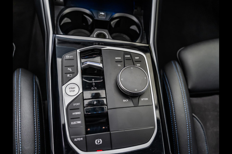 BMW 3 Serie Touring 330e |M-Pakket|Facelift|Ambient|Elek. Stoelen|Dodehoek| BMW 3 Serie Touring 330e |M-Pakket|Facelift|Ambient|Elek. Stoelen|Dodehoek|