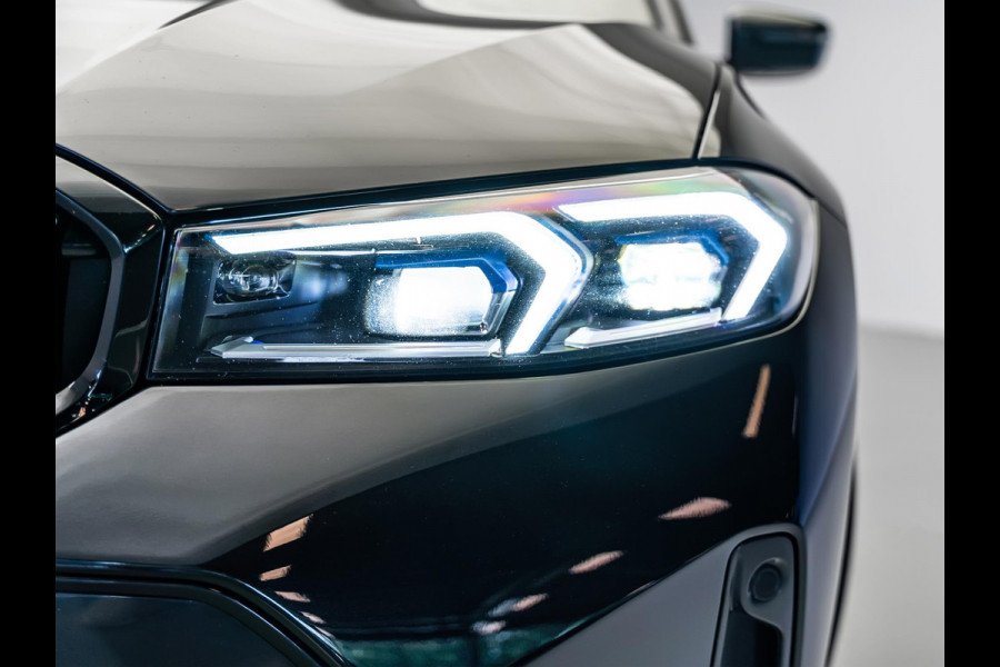 BMW 3 Serie Touring 330e |M-Pakket|Facelift|Ambient|Elek. Stoelen|Dodehoek| BMW 3 Serie Touring 330e |M-Pakket|Facelift|Ambient|Elek. Stoelen|Dodehoek|