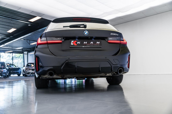 BMW 3 Serie Touring 330e |M-Pakket|Facelift|Ambient|Elek. Stoelen|Dodehoek| BMW 3 Serie Touring 330e |M-Pakket|Facelift|Ambient|Elek. Stoelen|Dodehoek|