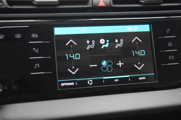 Citroën Grand C4 Spacetourer 1.2 PureTech Business 7P/VERWARMDE VOORSTOELEN/APPLE CARPLAY Citroën Grand C4 Spacetourer 1.2 PureTech Business 7P/VERWARMDE VOORSTOELEN/APPLE CARPLAY