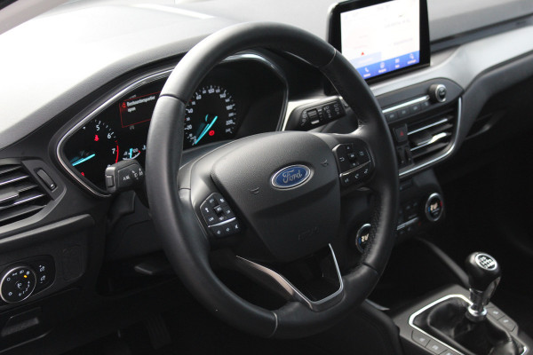 Ford FOCUS Wagon 1.0-125pk EcoBoost Titanium Business. Uiterst nette, comfortabele en ruime stationcar. Stoel-, stuur- en voorraamverw., Trekhaak, B&O soundsyst, lane assist, adaptieve cruise cntrl, camera a, LM wln, navigatie, telefoonvoorb. etc Ford FOCUS Wagon 1.0-125pk EcoBoost Titanium Business. Uiterst nette, comfortabele en ruime stationcar. Stoel-, stuur- en voorraamverw., Trekhaak, B&O soundsyst, lane assist, adaptieve cruise cntrl, camera a, LM wln, navigatie, telefoonvoorb. etc