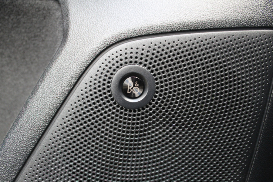 Ford FOCUS Wagon 1.0-125pk EcoBoost Titanium Business. Uiterst nette, comfortabele en ruime stationcar. Stoel-, stuur- en voorraamverw., Trekhaak, B&O soundsyst, lane assist, adaptieve cruise cntrl, camera a, LM wln, navigatie, telefoonvoorb. etc Ford FOCUS Wagon 1.0-125pk EcoBoost Titanium Business. Uiterst nette, comfortabele en ruime stationcar. Stoel-, stuur- en voorraamverw., Trekhaak, B&O soundsyst, lane assist, adaptieve cruise cntrl, camera a, LM wln, navigatie, telefoonvoorb. etc