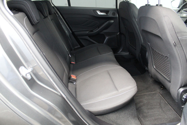 Ford FOCUS Wagon 1.0-125pk EcoBoost Titanium Business. Uiterst nette, comfortabele en ruime stationcar. Stoel-, stuur- en voorraamverw., Trekhaak, B&O soundsyst, lane assist, adaptieve cruise cntrl, camera a, LM wln, navigatie, telefoonvoorb. etc Ford FOCUS Wagon 1.0-125pk EcoBoost Titanium Business. Uiterst nette, comfortabele en ruime stationcar. Stoel-, stuur- en voorraamverw., Trekhaak, B&O soundsyst, lane assist, adaptieve cruise cntrl, camera a, LM wln, navigatie, telefoonvoorb. etc