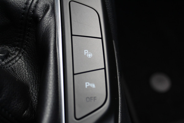 Ford FOCUS Wagon 1.0-125pk EcoBoost Titanium Business. Uiterst nette, comfortabele en ruime stationcar. Stoel-, stuur- en voorraamverw., Trekhaak, B&O soundsyst, lane assist, adaptieve cruise cntrl, camera a, LM wln, navigatie, telefoonvoorb. etc Ford FOCUS Wagon 1.0-125pk EcoBoost Titanium Business. Uiterst nette, comfortabele en ruime stationcar. Stoel-, stuur- en voorraamverw., Trekhaak, B&O soundsyst, lane assist, adaptieve cruise cntrl, camera a, LM wln, navigatie, telefoonvoorb. etc