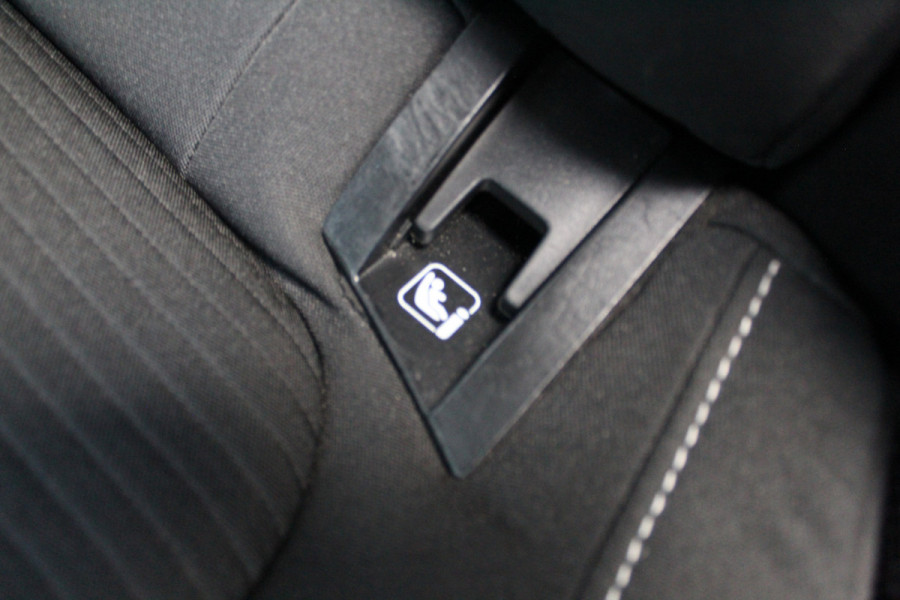 Ford FOCUS Wagon 1.0-125pk EcoBoost Titanium Business. Uiterst nette, comfortabele en ruime stationcar. Stoel-, stuur- en voorraamverw., Trekhaak, B&O soundsyst, lane assist, adaptieve cruise cntrl, camera a, LM wln, navigatie, telefoonvoorb. etc Ford FOCUS Wagon 1.0-125pk EcoBoost Titanium Business. Uiterst nette, comfortabele en ruime stationcar. Stoel-, stuur- en voorraamverw., Trekhaak, B&O soundsyst, lane assist, adaptieve cruise cntrl, camera a, LM wln, navigatie, telefoonvoorb. etc