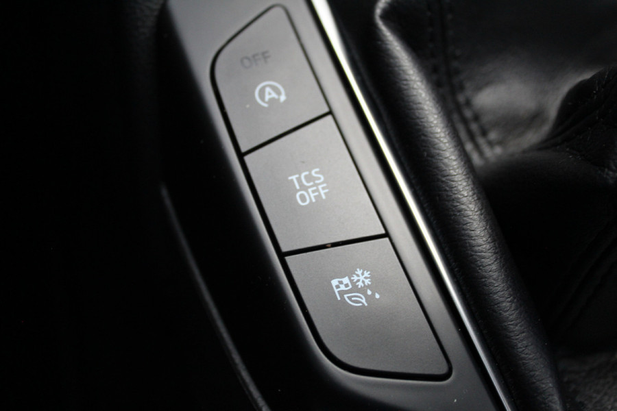 Ford FOCUS Wagon 1.0-125pk EcoBoost Titanium Business. Uiterst nette, comfortabele en ruime stationcar. Stoel-, stuur- en voorraamverw., Trekhaak, B&O soundsyst, lane assist, adaptieve cruise cntrl, camera a, LM wln, navigatie, telefoonvoorb. etc Ford FOCUS Wagon 1.0-125pk EcoBoost Titanium Business. Uiterst nette, comfortabele en ruime stationcar. Stoel-, stuur- en voorraamverw., Trekhaak, B&O soundsyst, lane assist, adaptieve cruise cntrl, camera a, LM wln, navigatie, telefoonvoorb. etc