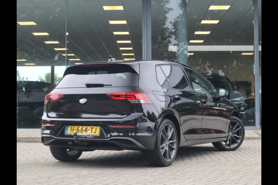 Volkswagen Golf 1.5 TSI Life Business / LED Volkswagen Golf 1.5 TSI Life Business / LED