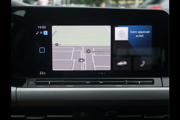 Volkswagen Golf 1.5 TSI Life Business / LED Volkswagen Golf 1.5 TSI Life Business / LED